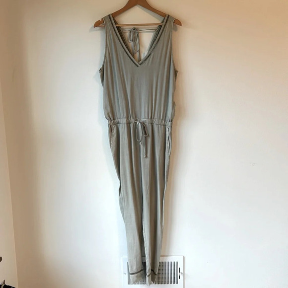 Bella Dahl Tarsha Cross Back Jumpsuit NWOT Small Olive Tie Waist Trim Detail - Picture 1 of 15